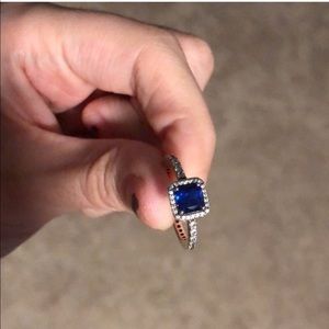 STILL IN BOX. PANDORA RING. SIZE 6